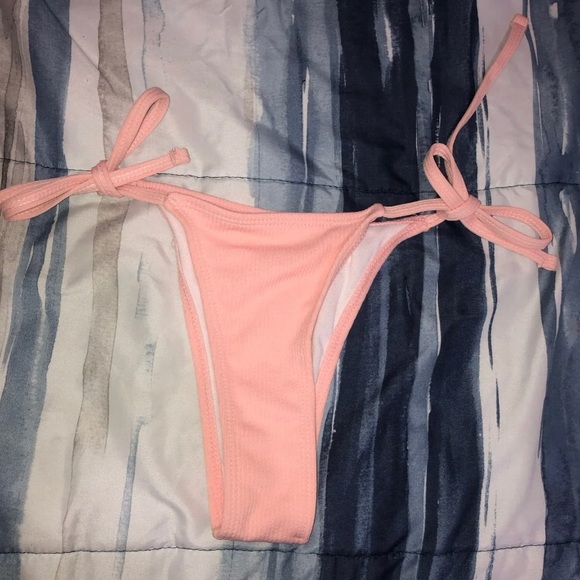 Bikini set - Picture 2 of 5